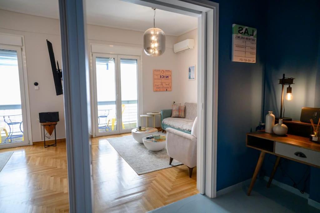 Bluexenia 1 Bedroom Retro Luxury Athens Exterior photo